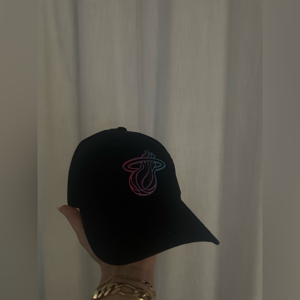 Miami Heat Black Hat Multicolor Embroidery OS | NBA Streetwear